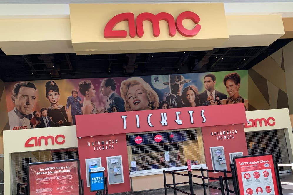 AMC Kino in Florida: Die Kinokette hat 2020 ein desaströses Geschäftsjahr verzeichnet – die Aktie ist trotzdem auf einem Höhenflug.