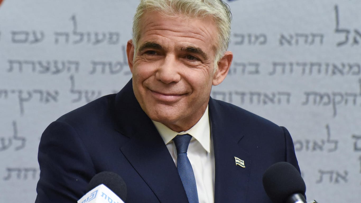 Der ehemalige Fernsehmoderator Jair Lapid, heute Chef der liberalen Partei Jesch Atid, soll in zwei Jahren Ministerpräsident werden.