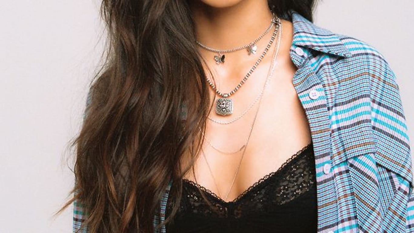 Die Sängerin Olivia Rodrigo landete mit "Sour" an der Spitze der US-Albumcharts.