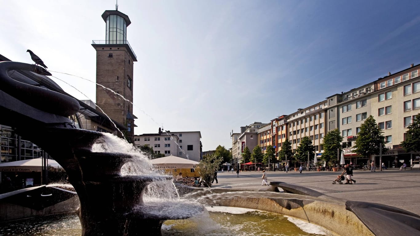 Der Friedrich-Ebert-Platz in der Hagener Innenstadt: Die Stadt lockert ihre Corona-Regeln.