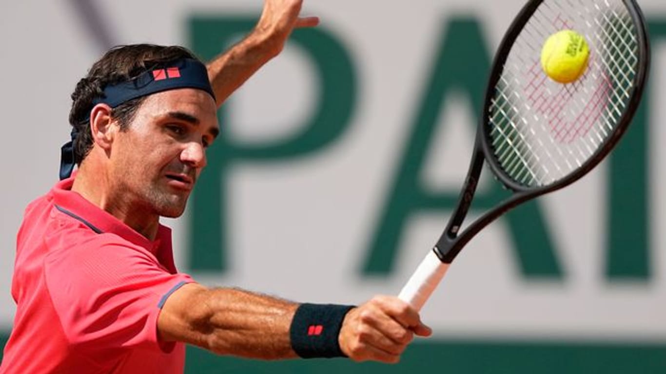 Hat sich bei den French Open in Runde drei gekämpft: Roger Federer in Aktion.