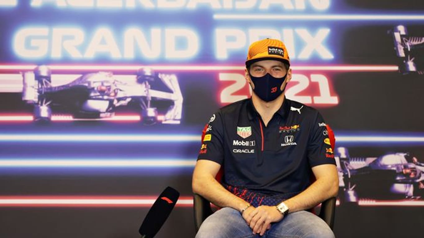 Geht als WM-Spitzenreiter in Baku ins Rennen: Max Verstappen.