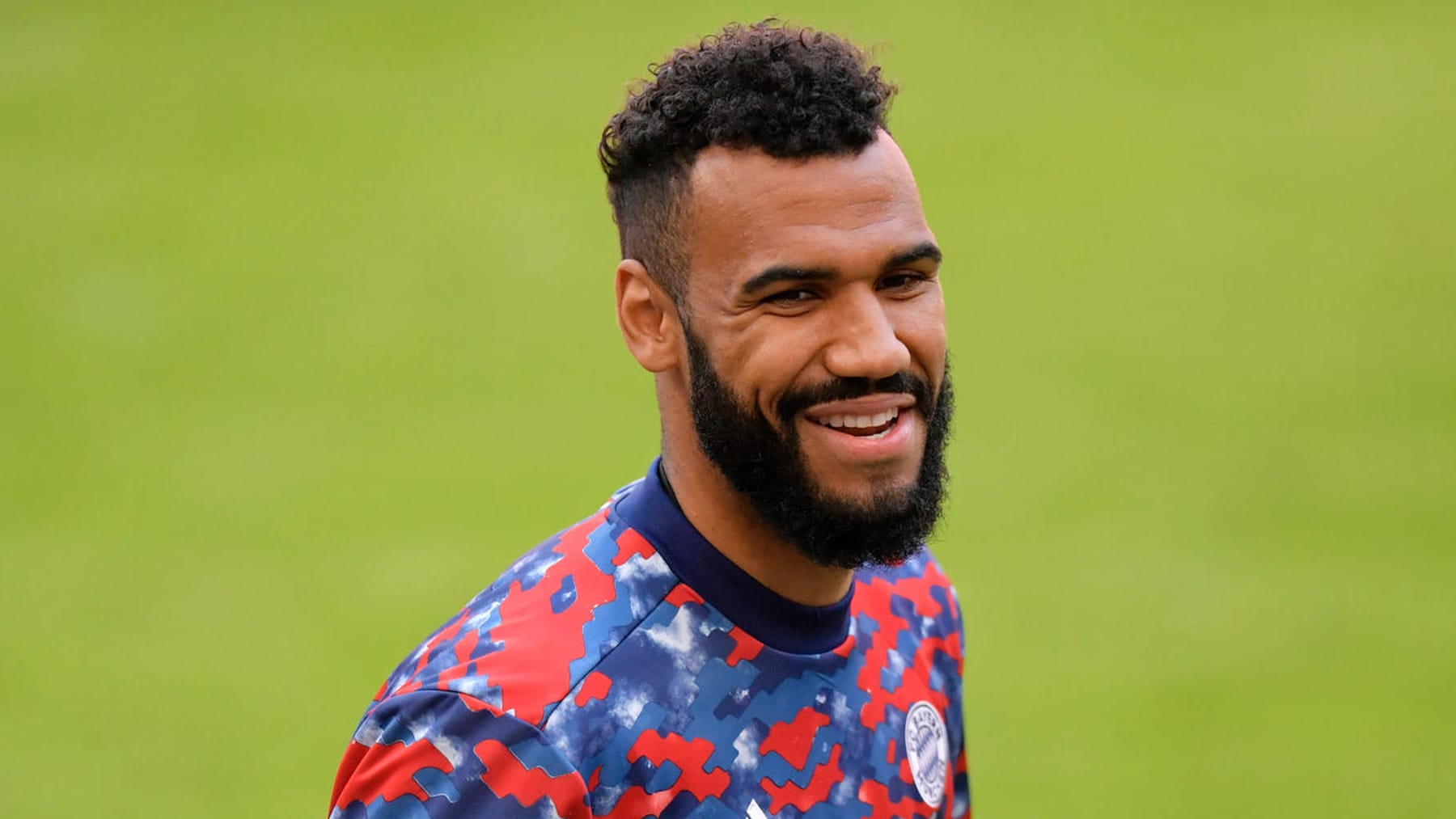 Fc Bayern Neuer Vertrag Eric Maxim Choupo Moting Verlängert In München 