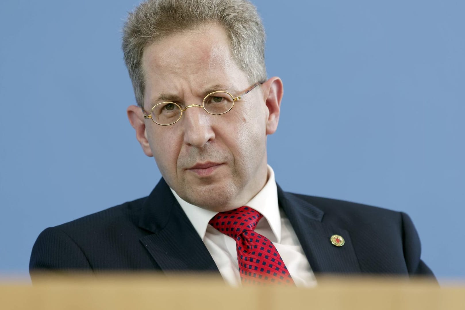 Hans-Georg Maaßen, CDU-Politiker: In seinem Essay verwendet Maaßen verschwörungsideologisch besetzte Begriffe.