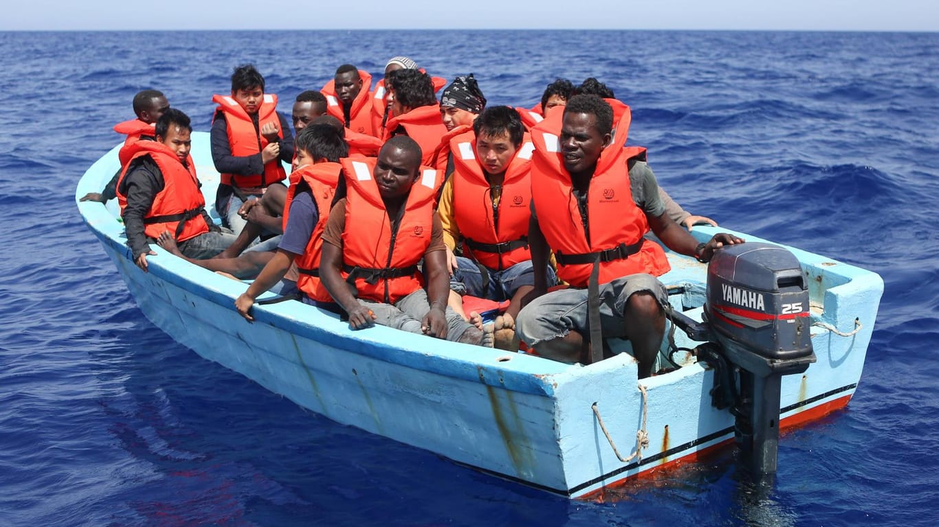 Immer mehr Geflüchtete kommen auf der italienischen Insel Lampedusa an: Die europäische Politik ignoriert das Problem weitestgehend.