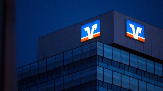 Erst gab es bei der Volksbank eine Attacke auf das Rechenzentrum des IT-Dienstleisters, dann auf das Rechenzentrum in Münster. Erst gab es bei der Volksbank eine Attacke auf das Rechenzentrum des IT-Dienstleisters, dann auf das Rechenzentrum in Münster.
