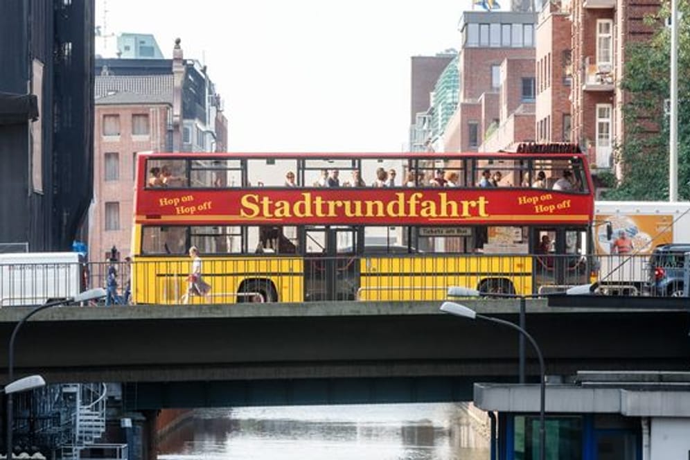 Stadtrundfahrtbus in Hamburg