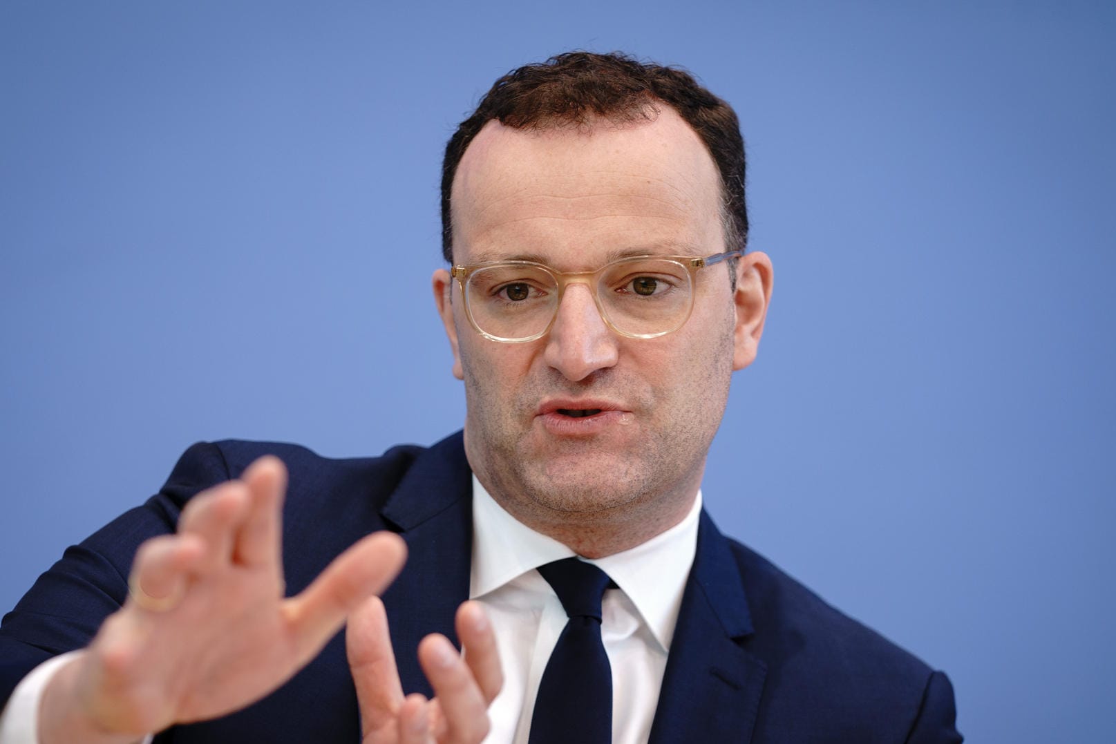 Jens Spahn bei der Bundespressekonferenz in Berlin: Der Gesundheitsminister steht wegen der Testverordnung der Bundesregierung in der Kritik (Archivfoto).