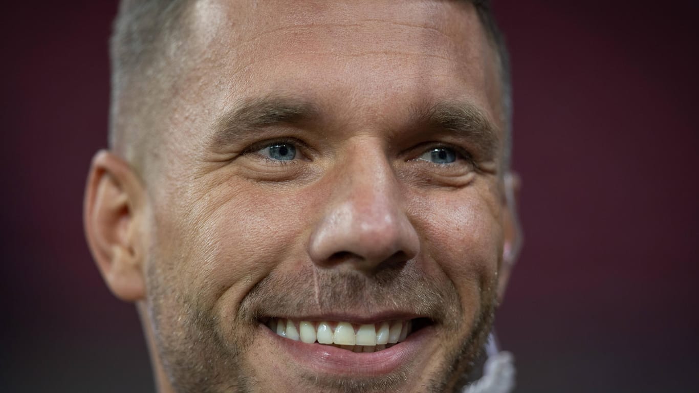 Lukas Podolski: Der ehemalige FC-Profi findet die Führung des 1. FC Köln momentan nicht gut.