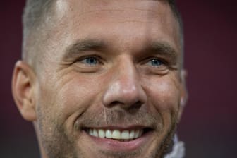 Lukas Podolski: Der ehemalige FC-Profi findet die Führung des 1. FC Köln momentan nicht gut.