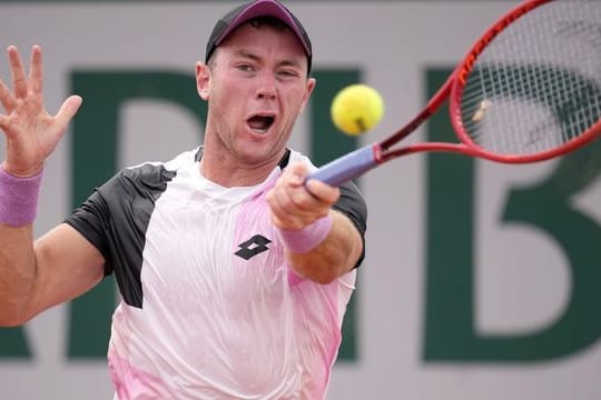 Trifft in Paris im Abendspiel auf sein Idol Roger Federer: Dominik Koepfer.
