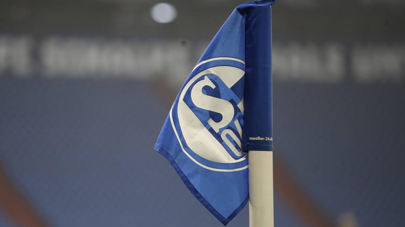 Schalke 04: Der Klub könnte wohl eine hohe Millionensumme machen, sollte er seine eSports-Abteilung verkaufen.