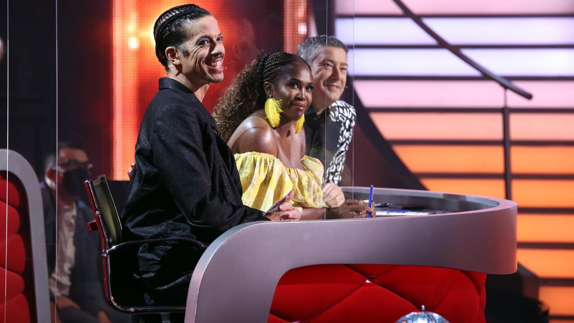 Die Jury ist begeistert: Jorge González, Motsi Mabuse und Joachim Llambi.