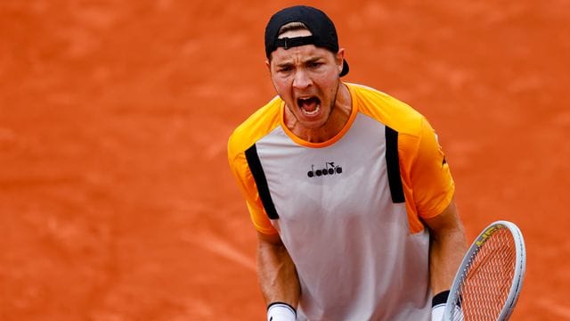 Jan-Lennard Struff jubelt.
