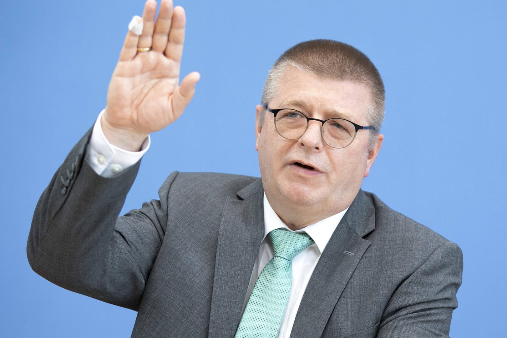 Thomas Haldenwang, Präsident des Verfassungsschutz: "Das inzwischen erreichte Niveau kannten wir bislang nur aus Zeiten des Kalten Kriegs."