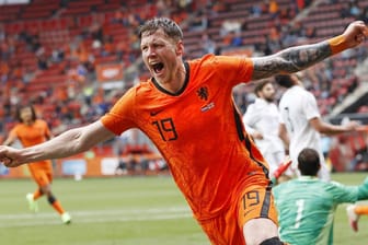 Wout Weghorst: Der Wolfsburger Stürmer hat sein erstes Länderspieltor für die Niederlande erzielt.