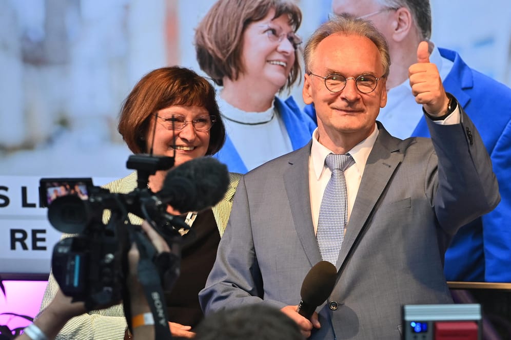 Der amtierende Ministerpräsident Reiner Haseloff: Seine CDU erreichte nach vorläufigen Ergebnis 37,1 Prozent – bei der Wahl im Jahr 2016 waren es noch 29,8 Prozent.