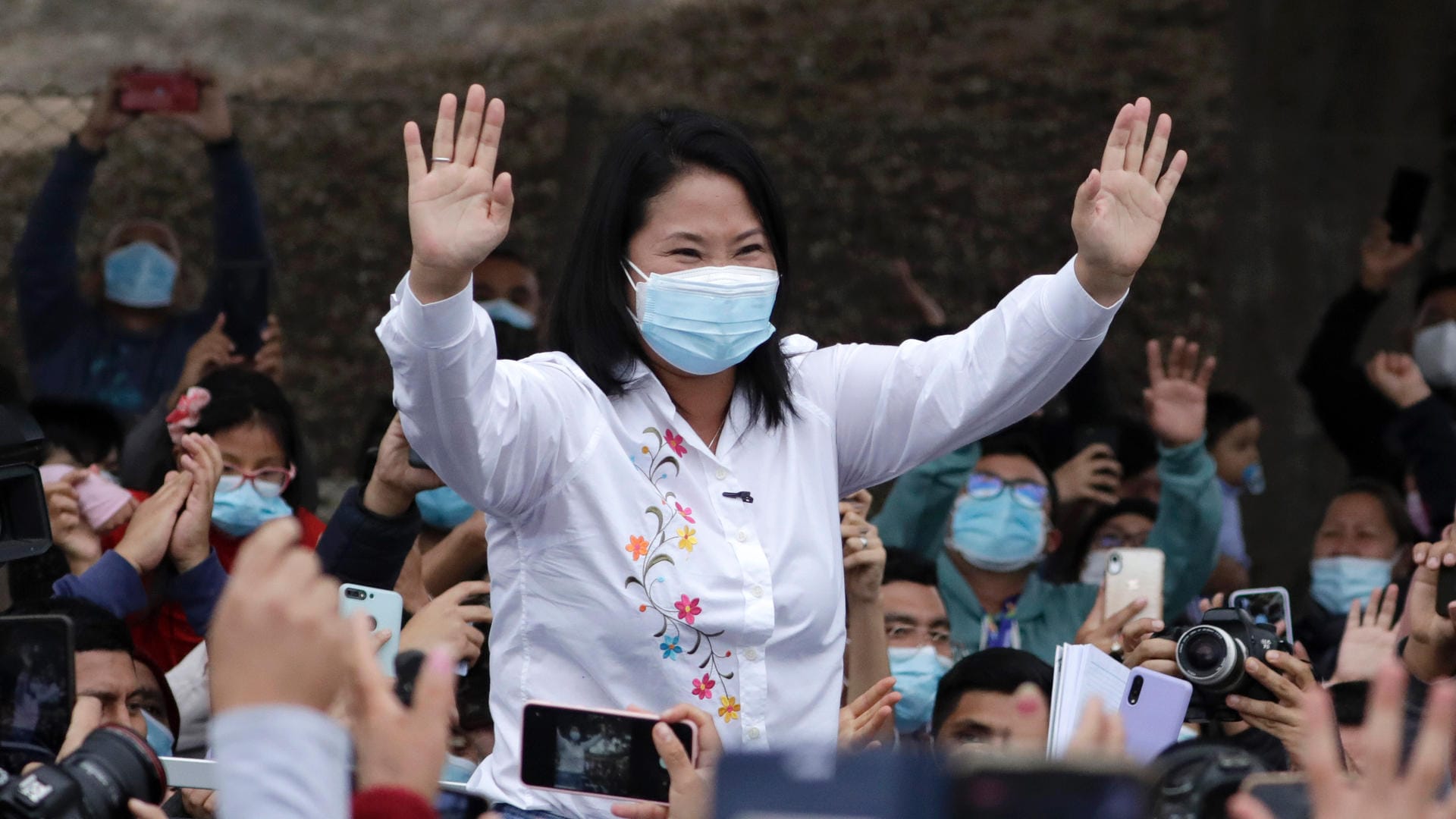 Keiko Fujimori am Wahltag in Lima: Es ist ihr dritter Versuch bei der Präsidentschaftswahl zu gewinnen. Keiko Fujimori am Wahltag in Lima: Es ist ihr dritter Versuch bei der Präsidentschaftswahl zu gewinnen.