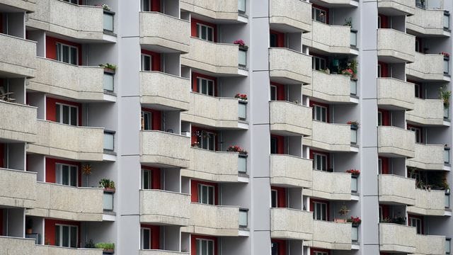 Blick auf die Fassade eines Wohnhauses (Symbolbild): 353 Wohnungen hat die Gesellschaft 2020 fertig gestellt. Blick auf die Fassade eines Wohnhauses (Symbolbild): 353 Wohnungen hat die Gesellschaft 2020 fertig gestellt.