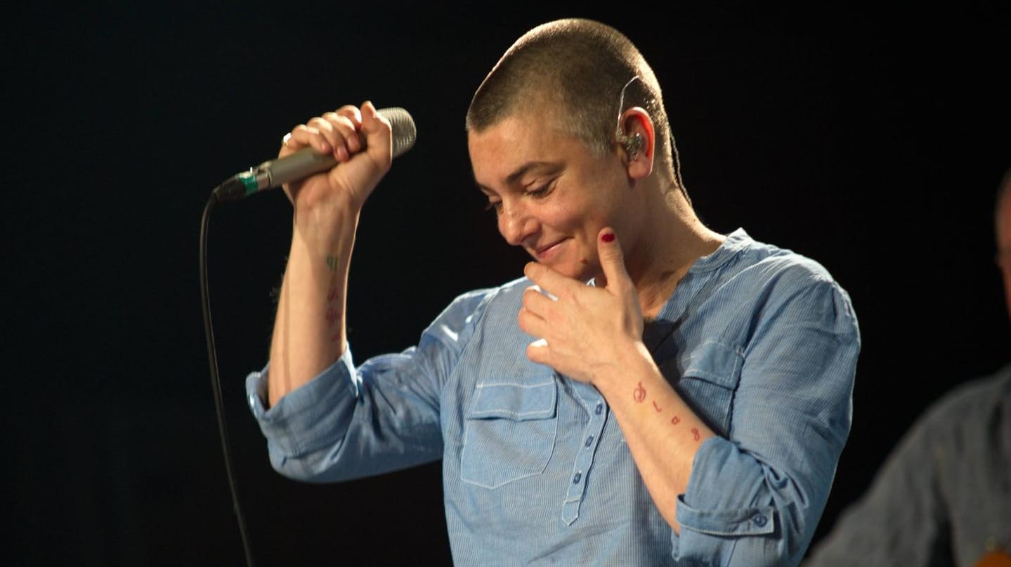 Sinéad O'Connor: 1990 gelang der irischen Musikerin der Durchbruch. Sinéad O'Connor: 1990 gelang der irischen Musikerin der Durchbruch.