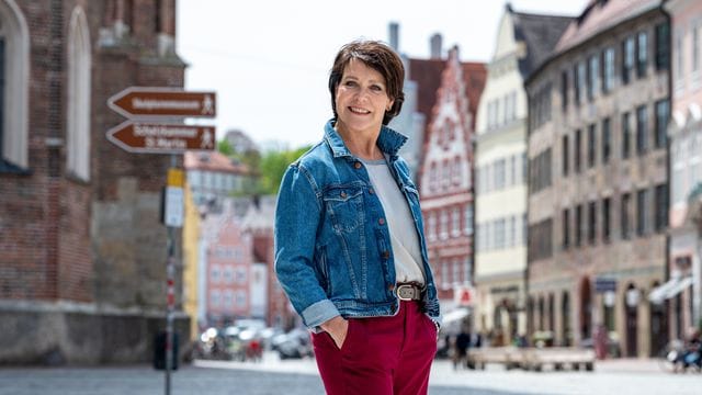 Janina Hartwig wird 60 - und freut sich auf die Zukunft.