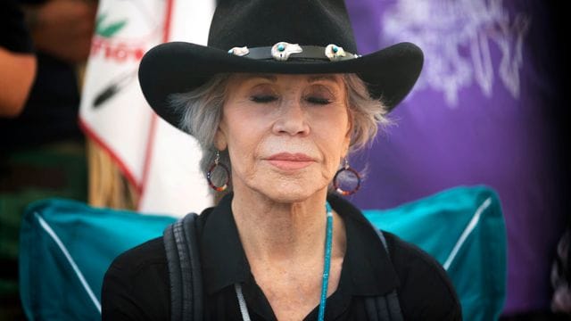 Jane Fonda in Clearwater County bei einer Gebetszeremonie als Vorbereitung auf die Protestaktion gegen die Ölpipeline.