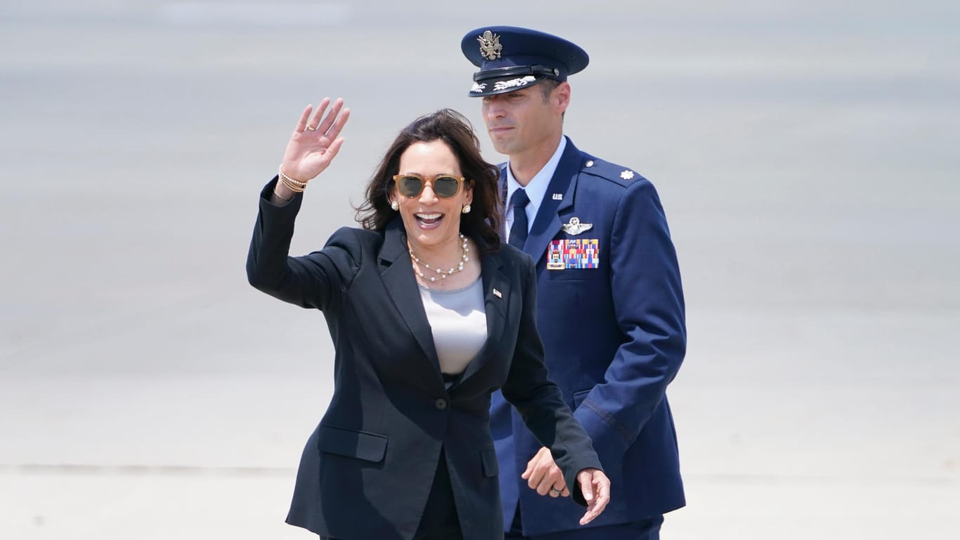 Kamala Harris: Die US-Vizepräsidentin macht derzeit ihre erste amtliche Auslandsreise. Kamala Harris: Die US-Vizepräsidentin macht derzeit ihre erste amtliche Auslandsreise.