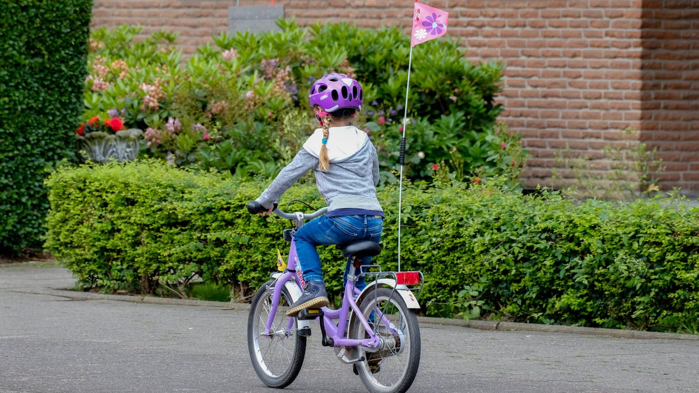 Ein Kind auf einem Fahrrad: Die Verhandlungen über Kinderrechte sind gescheitert.