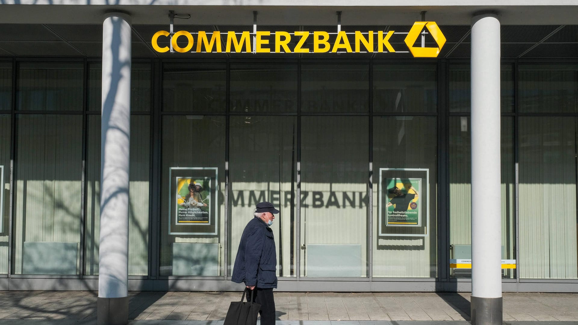 Wenig Betrieb: Laut einer aktuellen Studie dürfte für Banken bald das Online-Marketing wichtiger als die Lage sein.