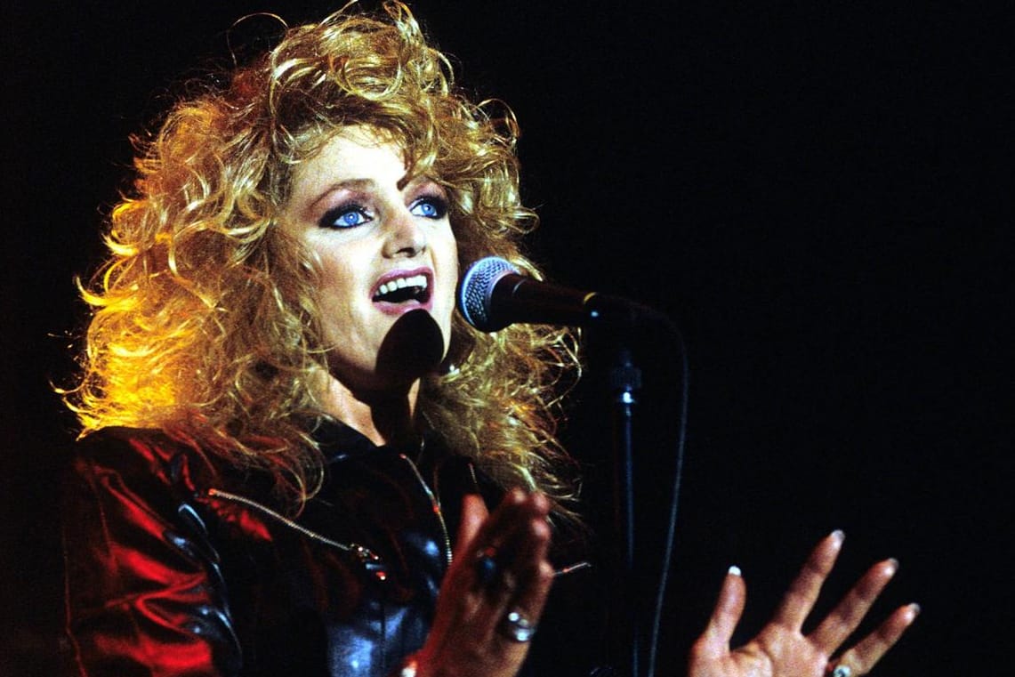 Bonnie Tyler: Hier ist die Sängerin 1992 bei einem Konzert in Berlin zu sehen.