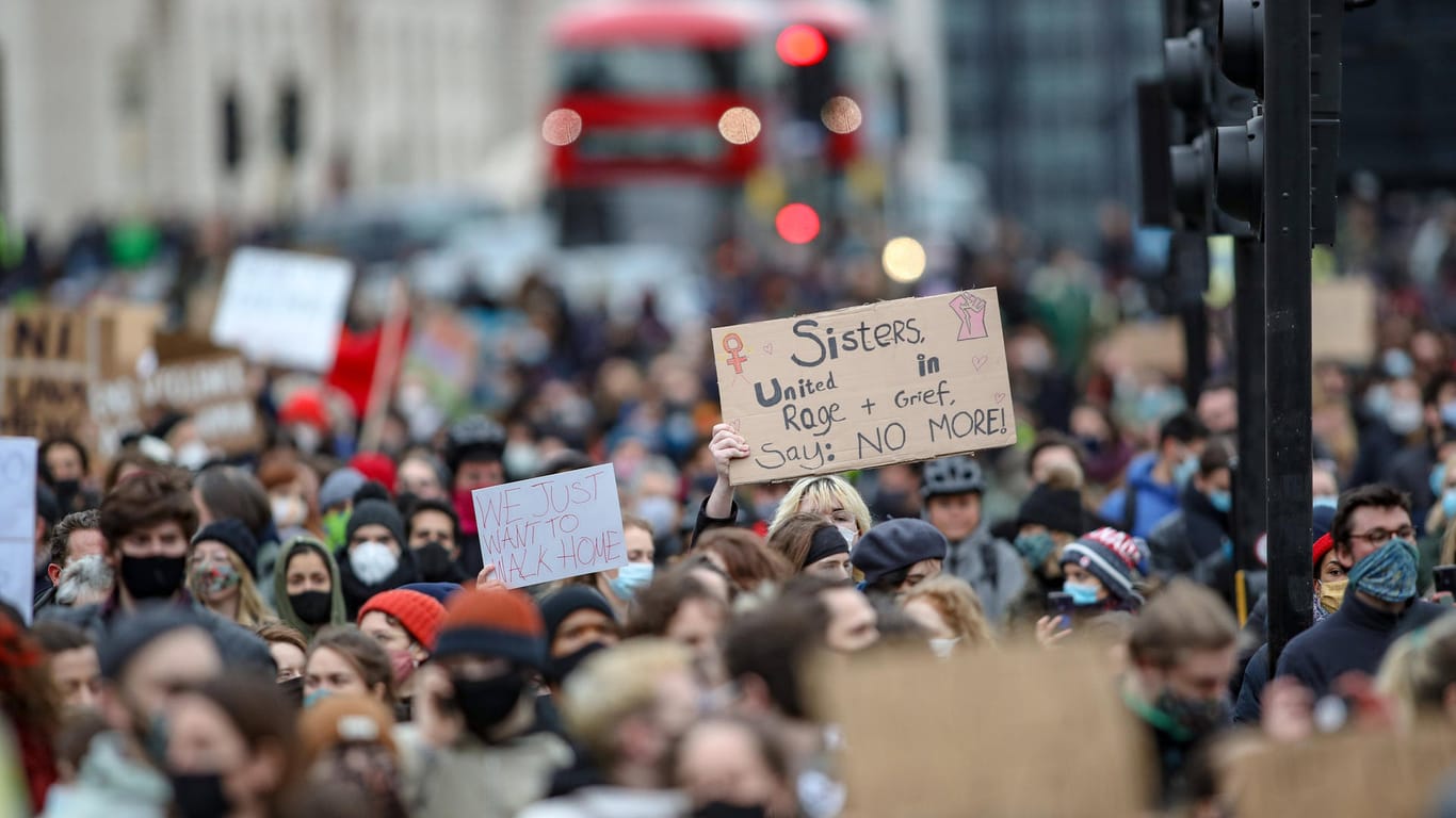Protest in London nach dem Verbrechen an Sarah Everard im März: An einer Mahnwache für die Getötete nahm auch Herzogin Kate teil.