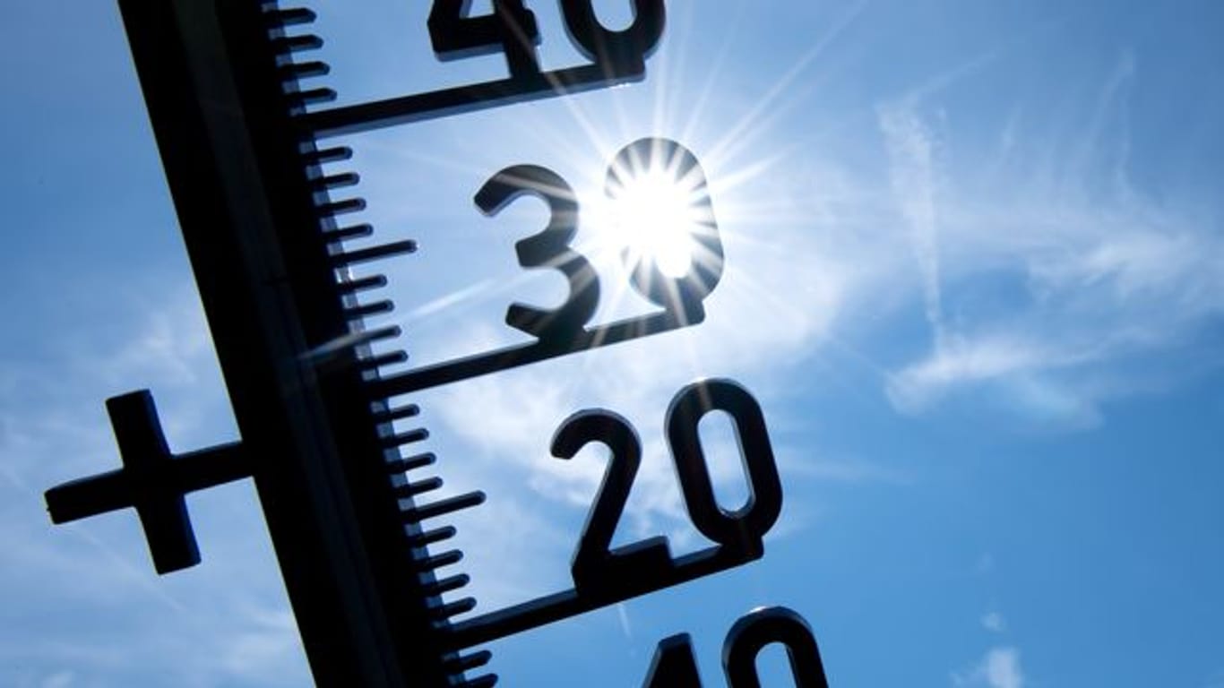 Laut einer Umfrage sorgt sich jeder Zweite vor einer Zunahme der Hitzeperioden.