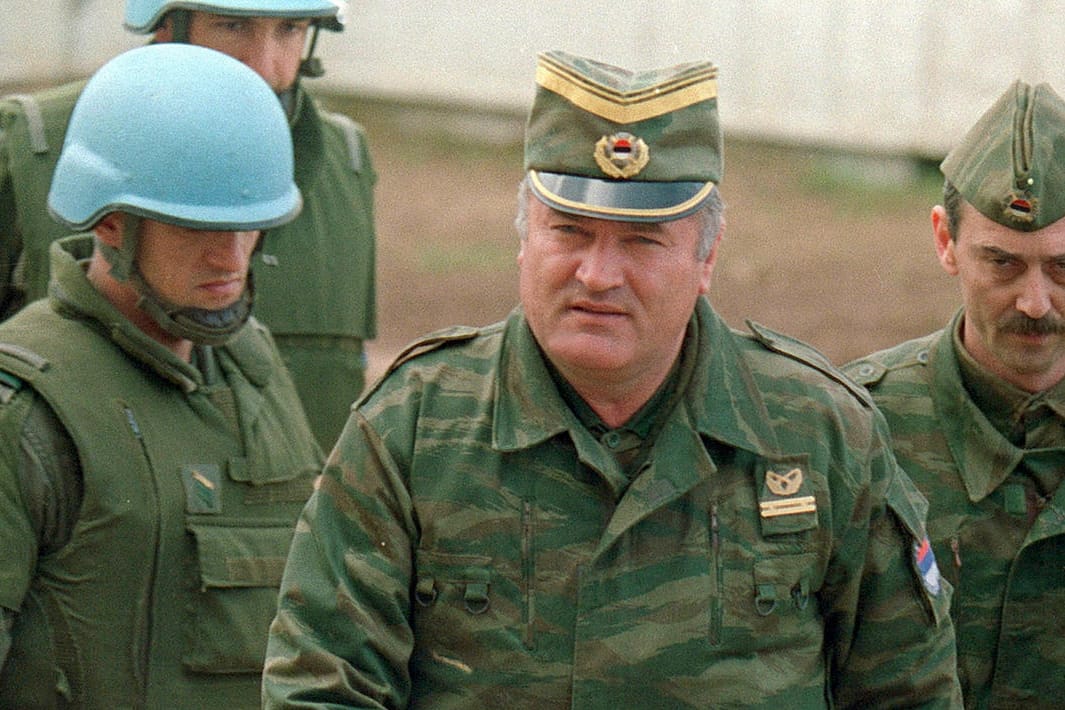 Bosnisch-serbischer General Ratko Mladic (Archivbild vom April 1993): Unter seinem Befehl wurden schlimmste Kriegsverbrechen im Jugoslawien-Krieg begangen.