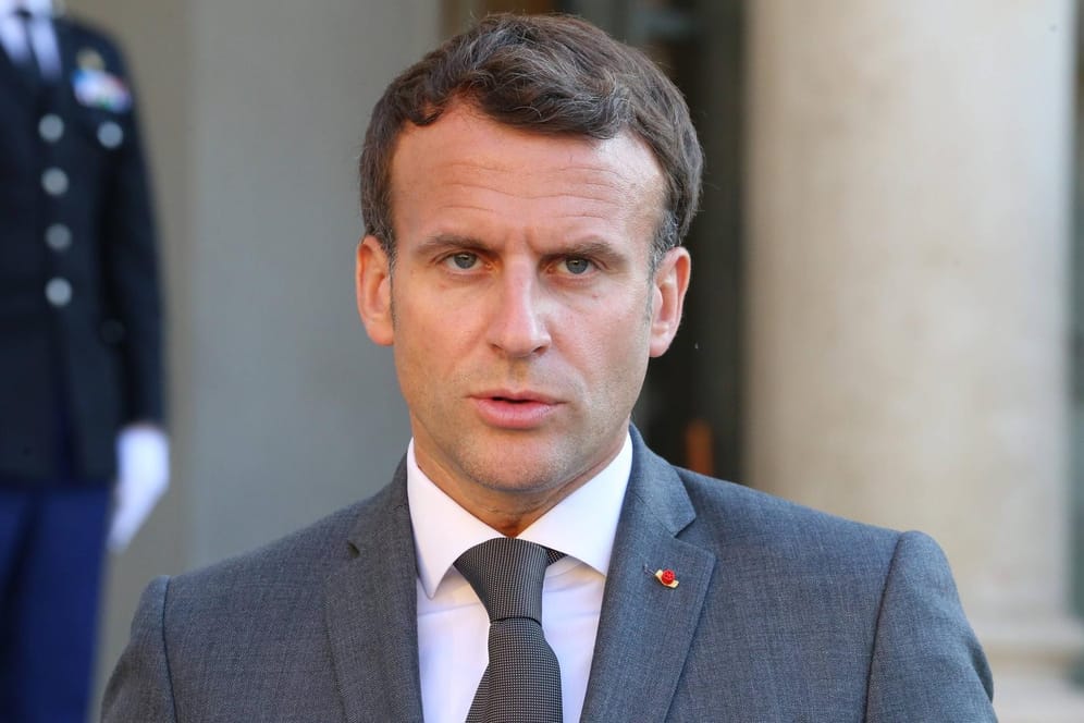 Emmanuel Macron, Präsident von Frankreich: Bei einer Reise nach Südfrankreich wollte er die Hände von Schaulustigen schütteln, und wurde ins Gesicht geschlagen.