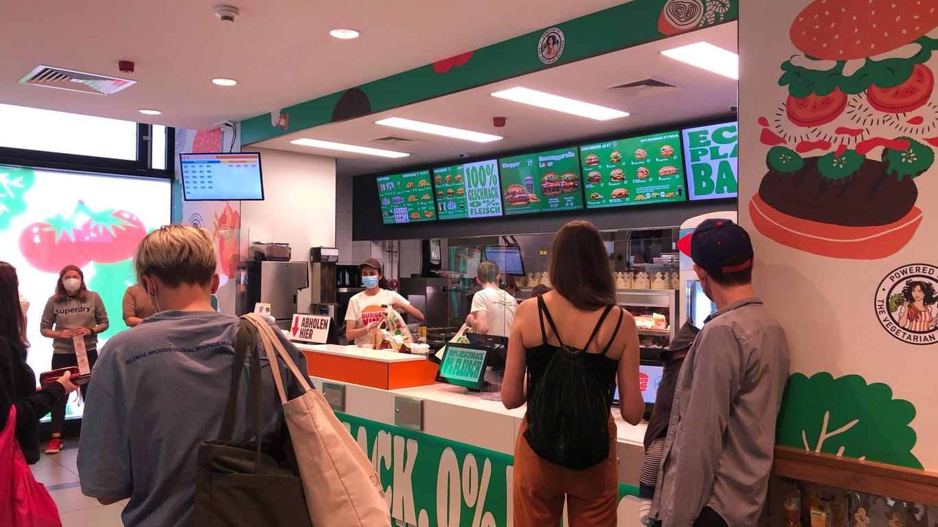 Blick in die Filiale von Burger King: Hier gibt es eine Woche lang fleischlose Kost.