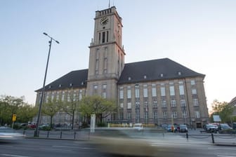 Blick auf das Rathaus Schöneberg