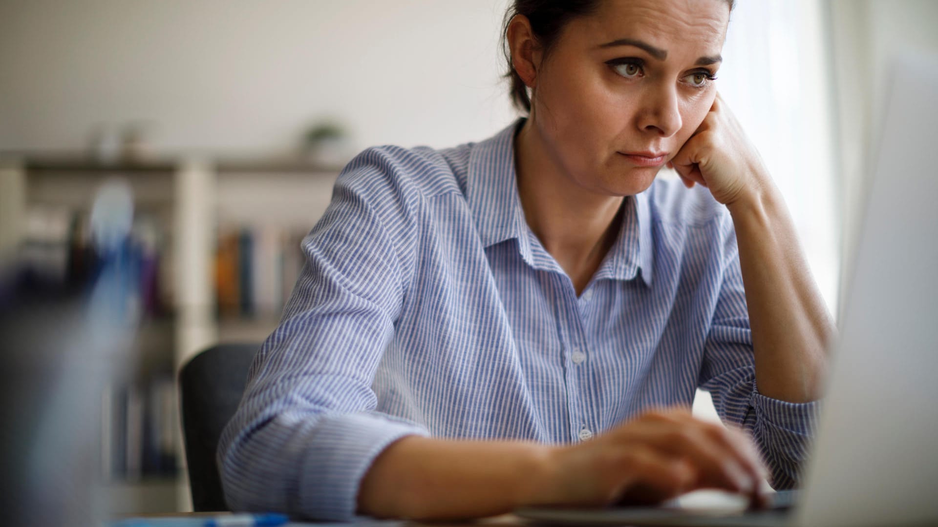 Burnout: Wenn Betroffene immer öfter sagen oder denken "Ich kann nicht mehr, ich will nicht mehr", ist es ratsam, sich professionelle Hilfe zu holen.