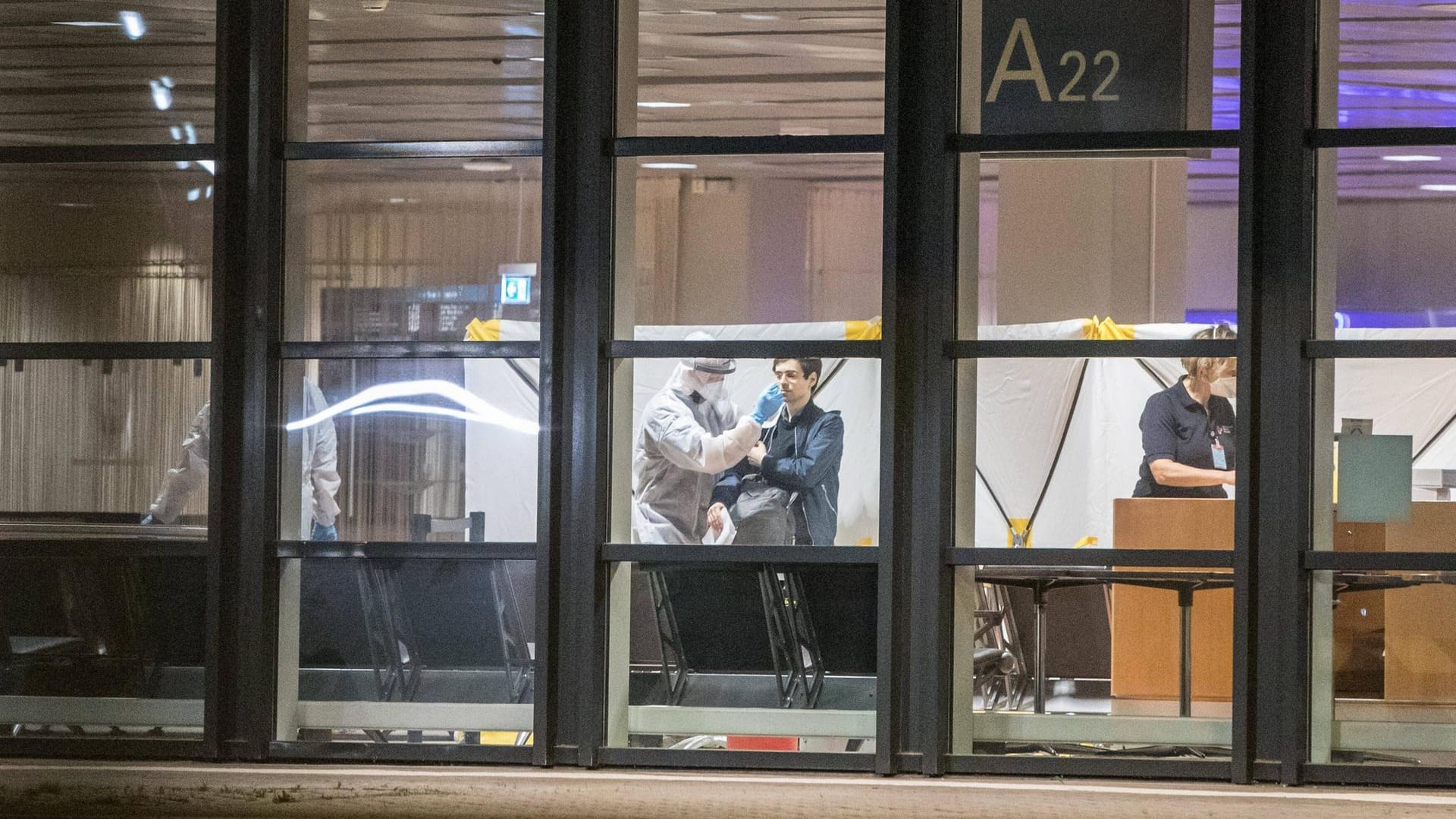 Flughafen Hamburg: Wegen der Corona-Mutation wurden im Winter die Passagierflüge von Großbritannien nach Deutschland verboten (Archivbild).