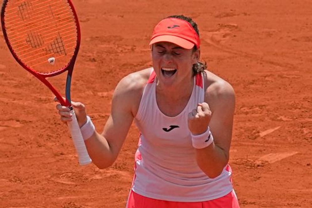 Tamara Zidansek feiert ihren Sieg im Viertelfinale.