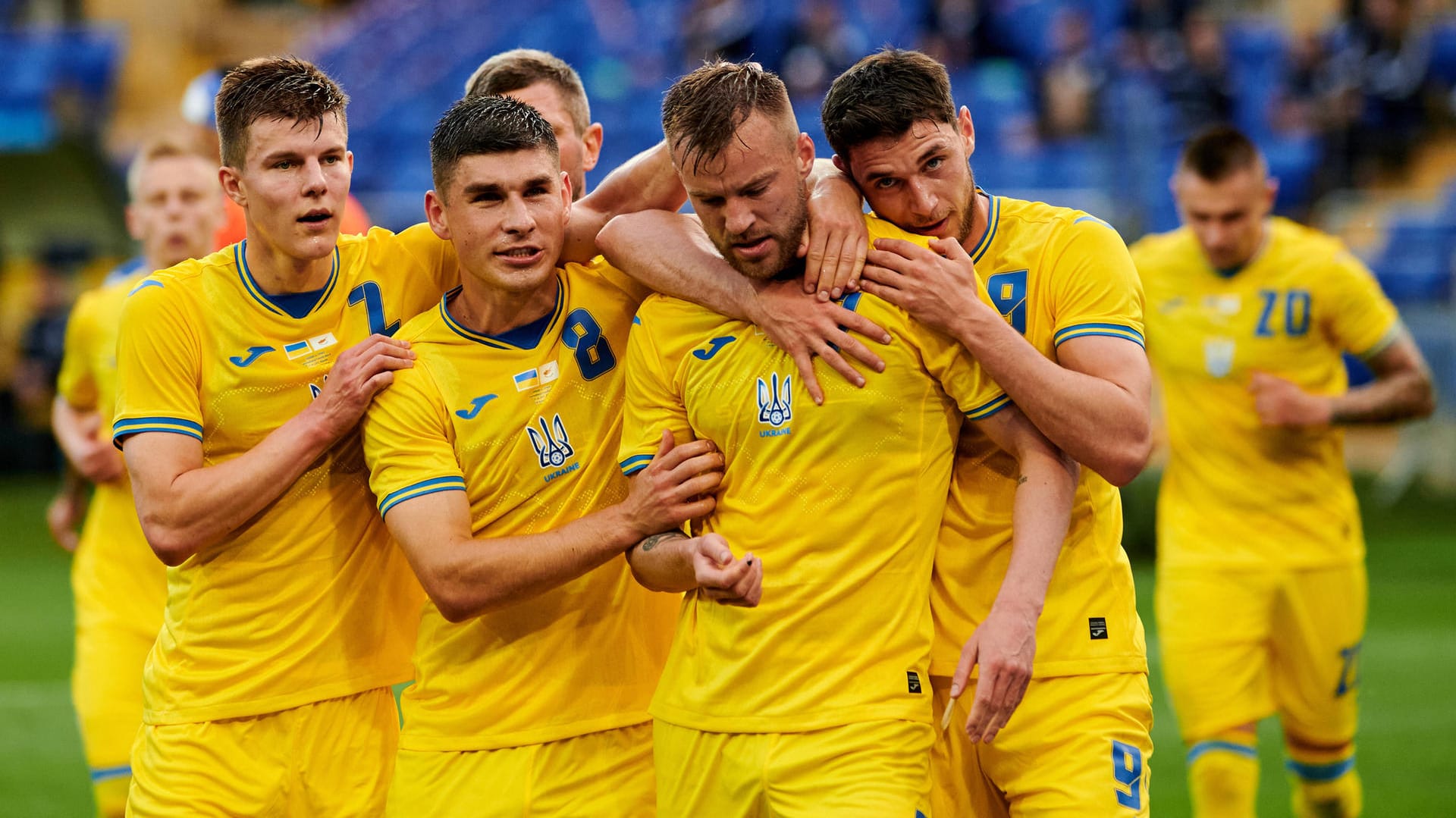Das ukrainische Team: Die Mannschaft muss die EM-Trikots ändern lassen. Das ukrainische Team: Die Mannschaft muss die EM-Trikots ändern lassen.