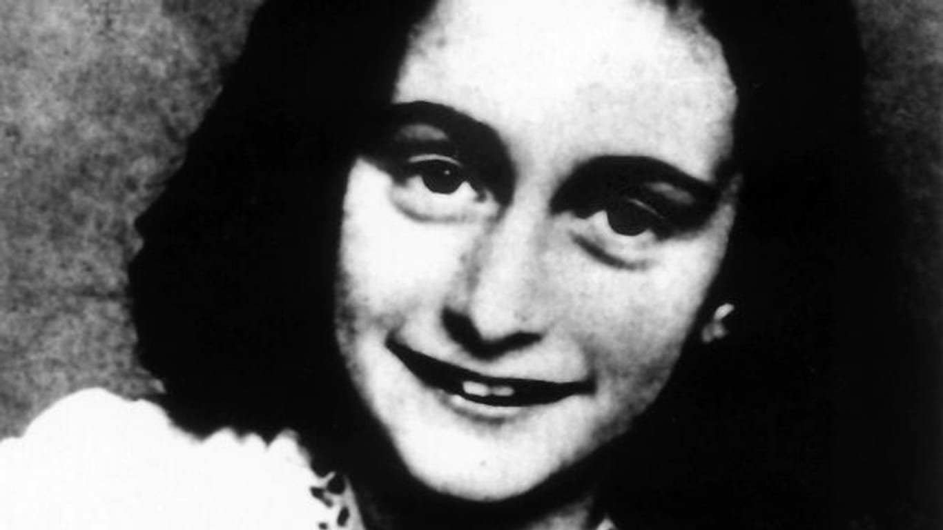 Ein Bild des jüdischen Mädchens Anne Frank ist zu sehen