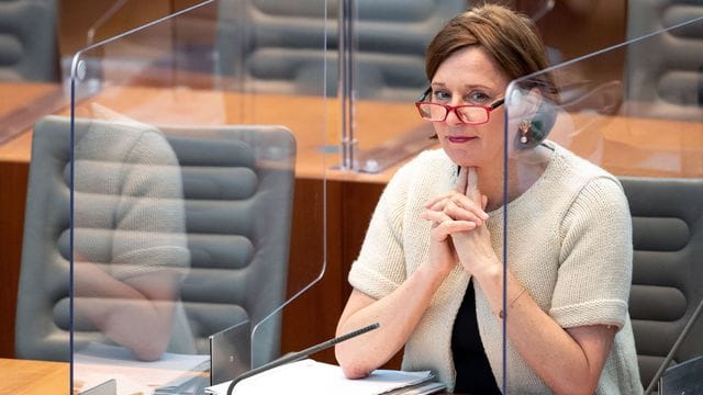 Yvonne Gebauer (FDP) Yvonne Gebauer (FDP)