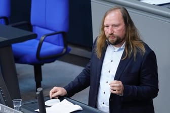 Anton Hofreiter, Fraktionsvorsitzender der Grünen: Hofreiter warf Union und SPD vor, höhere Klimaziele zu stecken, ohne die notwendigen Maßnahmen vorzustellen.