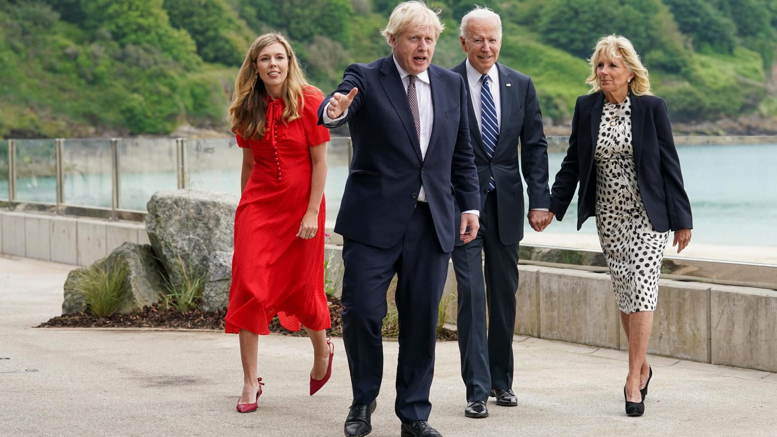 Carbis Bay Hotel: Premierminister Boris Johnson und seine Frau Carrie Johnson empfangen US-Präsident Joe Biden und First Lady Jill Biden vor dem G7-Gipfel.