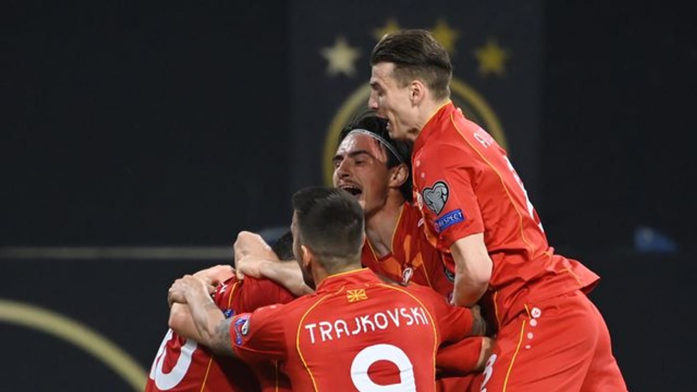 Die Mannschaft Nordmazedoniens hatte Ende März ein Testspiel 2:1 gegen Deutschland gewonnen.