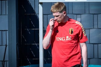 Kevin De Bruyne: Belgiens Superstar mach eine Gesichtsverletzung zu schaffen.