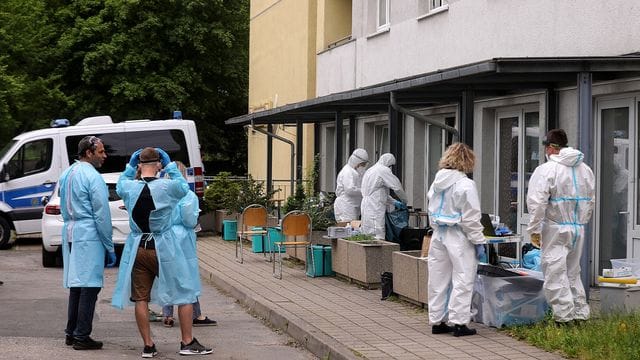 Hochhaus in Dresden unter Quarantäne