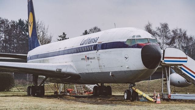 Museumsflugzeug wird verwertet Museumsflugzeug wird verwertet