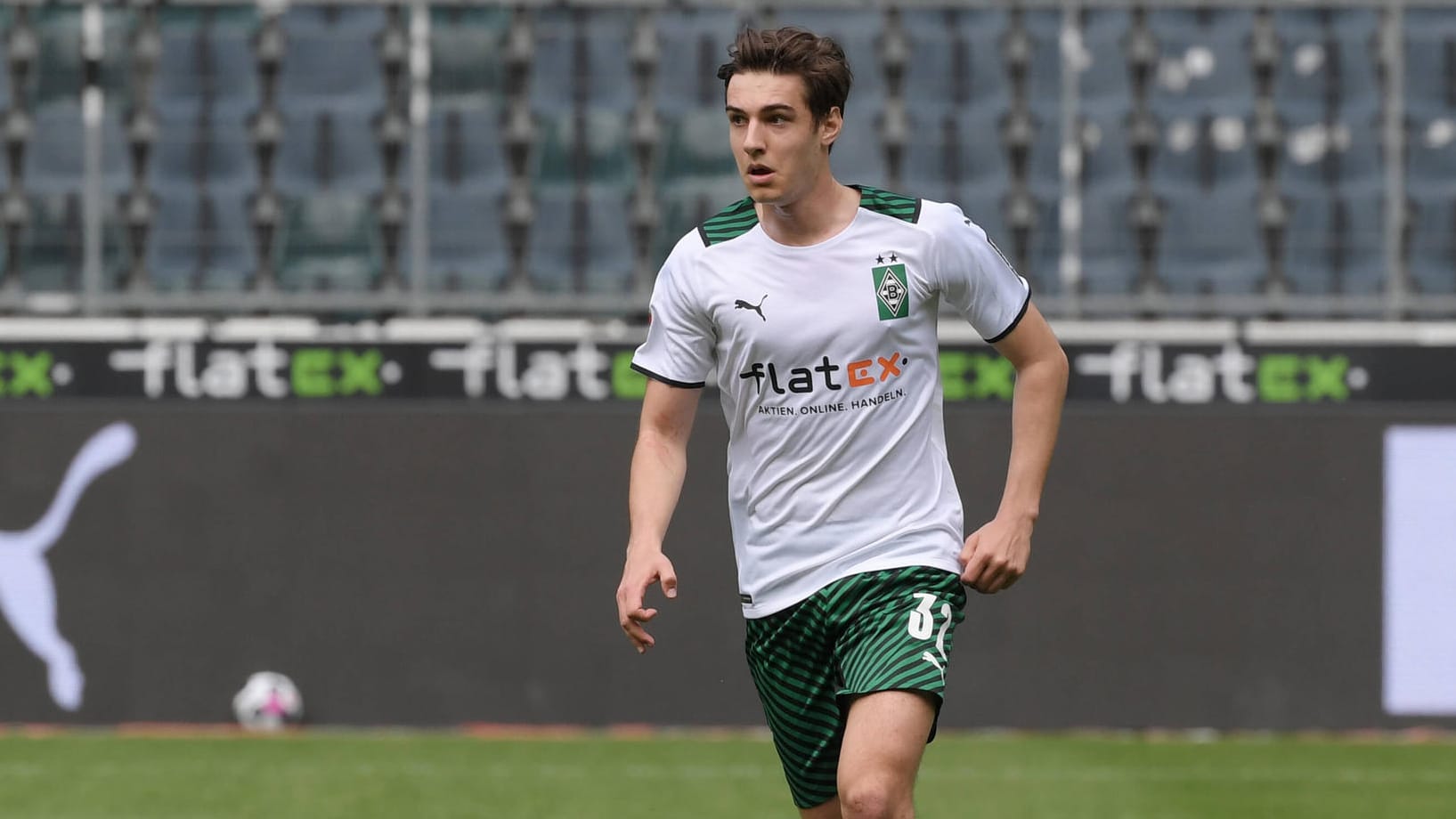 Weckt offenbar Begehrlichkeiten auf der Insel: Laut einem Medienbericht will Jürgen Klopp den Gladbach-Shootingstar Florian Neuhaus nach Liverpool holen. Weckt offenbar Begehrlichkeiten auf der Insel: Laut einem Medienbericht will Jürgen Klopp den Gladbach-Shootingstar Florian Neuhaus nach Liverpool holen.