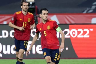 Sergio Busquets: Nach der Corona-Infektion des Kapitäns wurde die spanische Nationalmannschaft nun geimpft.